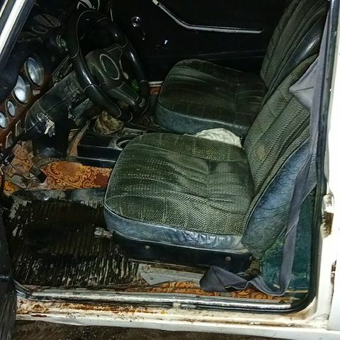 Білий ВАЗ 2103, об'ємом двигуна 1.5 л та пробігом 0 тис. км за 450 $, фото 2 на Automoto.ua