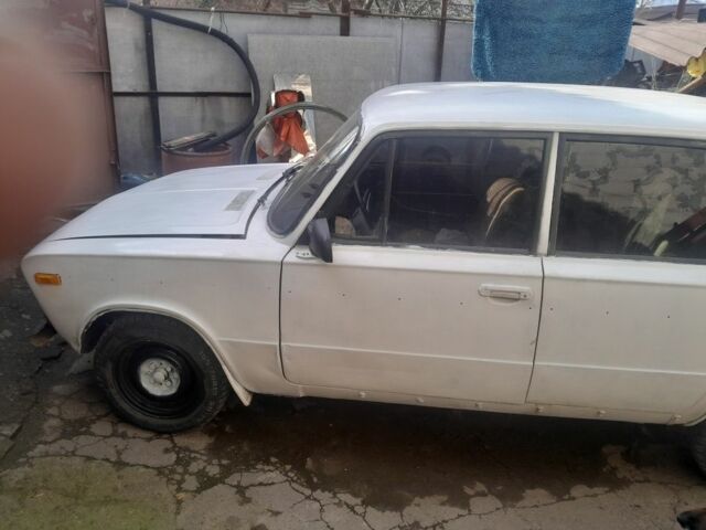 Белый ВАЗ 2103, объемом двигателя 0 л и пробегом 240 тыс. км за 357 $, фото 2 на Automoto.ua