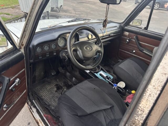 Белый ВАЗ 2103, объемом двигателя 1.5 л и пробегом 400 тыс. км за 600 $, фото 6 на Automoto.ua