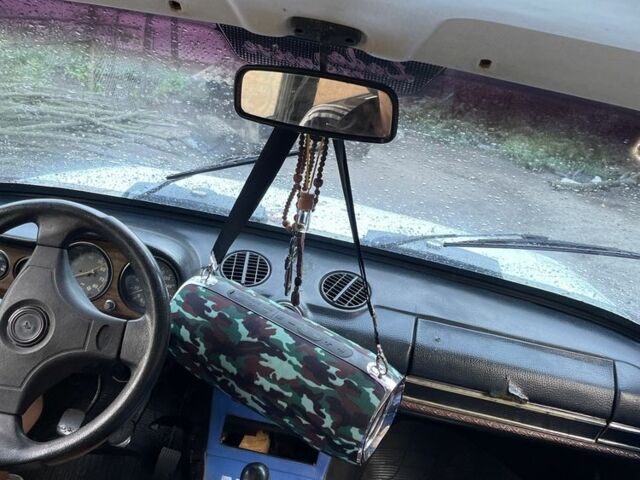 Белый ВАЗ 2103, объемом двигателя 0 л и пробегом 1000 тыс. км за 200 $, фото 2 на Automoto.ua