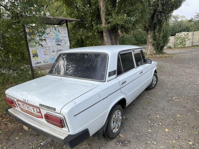Белый ВАЗ 2103, объемом двигателя 1.5 л и пробегом 250 тыс. км за 589 $, фото 2 на Automoto.ua