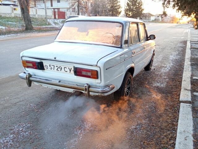 Белый ВАЗ 2103, объемом двигателя 1.6 л и пробегом 70 тыс. км за 1000 $, фото 3 на Automoto.ua