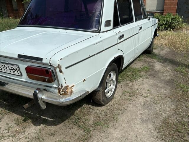 Белый ВАЗ 2103, объемом двигателя 1.5 л и пробегом 444 тыс. км за 720 $, фото 3 на Automoto.ua