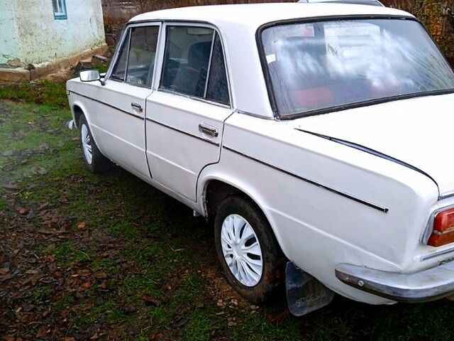 Білий ВАЗ 2103, об'ємом двигуна 1.5 л та пробігом 220 тис. км за 350 $, фото 6 на Automoto.ua