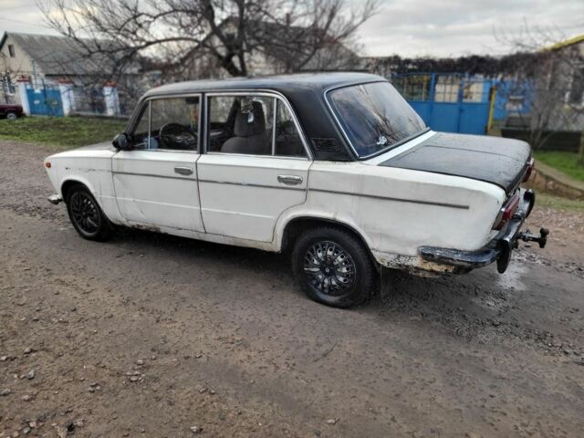 Белый ВАЗ 2103, объемом двигателя 1.5 л и пробегом 300 тыс. км за 400 $, фото 11 на Automoto.ua