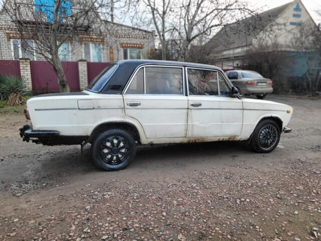 Белый ВАЗ 2103, объемом двигателя 1.5 л и пробегом 300 тыс. км за 400 $, фото 12 на Automoto.ua