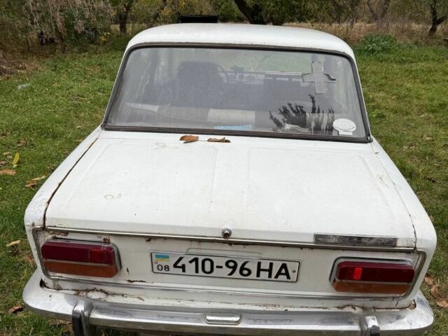Белый ВАЗ 2103, объемом двигателя 1 л и пробегом 100 тыс. км за 263 $, фото 4 на Automoto.ua