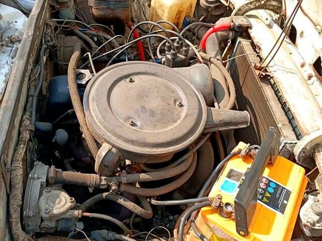 Білий ВАЗ 2103, об'ємом двигуна 1.5 л та пробігом 160 тис. км за 310 $, фото 3 на Automoto.ua