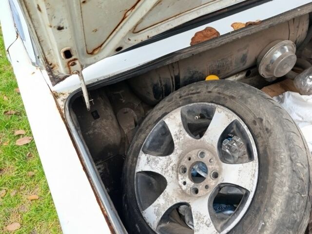 Белый ВАЗ 2103, объемом двигателя 1 л и пробегом 100 тыс. км за 263 $, фото 9 на Automoto.ua