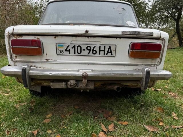 Белый ВАЗ 2103, объемом двигателя 1 л и пробегом 100 тыс. км за 263 $, фото 5 на Automoto.ua