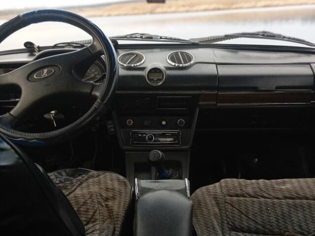 Белый ВАЗ 2103, объемом двигателя 1.3 л и пробегом 22 тыс. км за 544 $, фото 2 на Automoto.ua