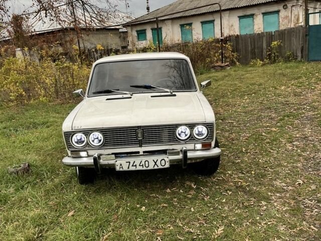 ВАЗ 2103 1990 у Славянске на Automoto.ua Білий ВАЗ 2103, об'ємом двигуна 1.6 л та пробігом 10 тис. км за 535 $, фото 4 на Automoto.ua