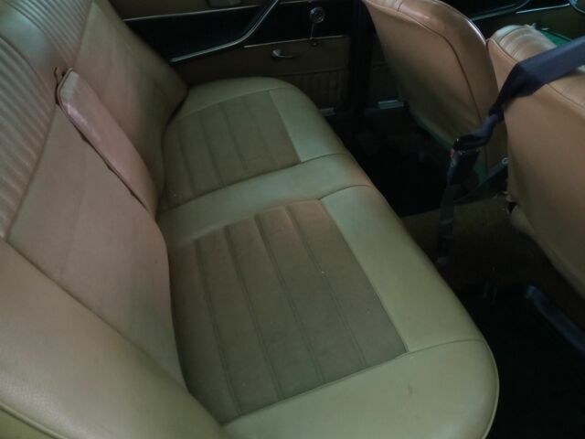 Белый ВАЗ 2103, объемом двигателя 1.3 л и пробегом 90 тыс. км за 809 $, фото 5 на Automoto.ua