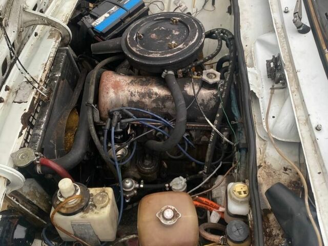 Белый ВАЗ 2103, объемом двигателя 0 л и пробегом 2 тыс. км за 426 $, фото 4 на Automoto.ua