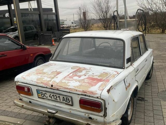 Белый ВАЗ 2103, объемом двигателя 0 л и пробегом 2 тыс. км за 426 $, фото 2 на Automoto.ua