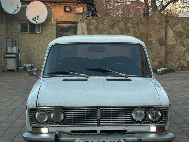 Белый ВАЗ 2103, объемом двигателя 1.5 л и пробегом 1000 тыс. км за 425 $, фото 1 на Automoto.ua