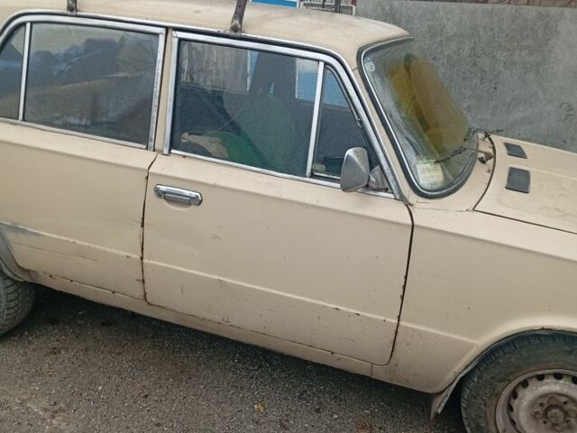 Бежевый ВАЗ 2103, объемом двигателя 1 л и пробегом 123 тыс. км за 343 $, фото 2 на Automoto.ua