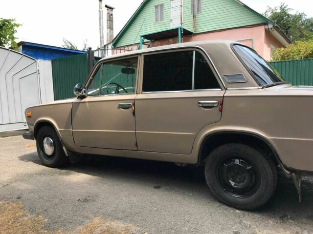 Бежевий ВАЗ 2103, об'ємом двигуна 1.5 л та пробігом 3 тис. км за 500 $, фото 3 на Automoto.ua