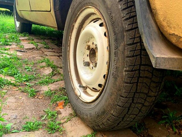 Бежевый ВАЗ 2103, объемом двигателя 1.3 л и пробегом 0 тыс. км за 310 $, фото 2 на Automoto.ua