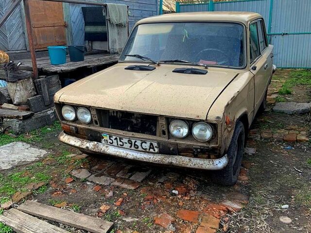 Бежевый ВАЗ 2103, объемом двигателя 1.3 л и пробегом 0 тыс. км за 310 $, фото 4 на Automoto.ua