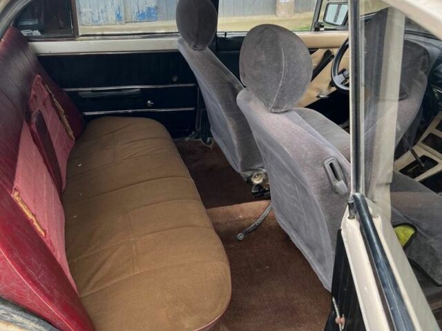 Бежевый ВАЗ 2103, объемом двигателя 1.3 л и пробегом 222 тыс. км за 350 $, фото 4 на Automoto.ua