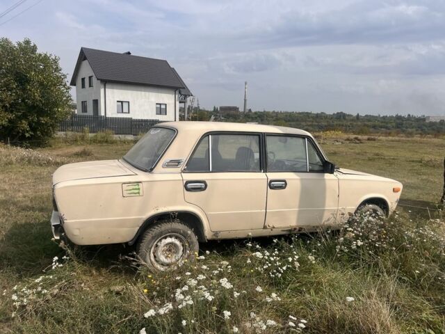 Бежевый ВАЗ 2103, объемом двигателя 0 л и пробегом 300 тыс. км за 588 $, фото 2 на Automoto.ua