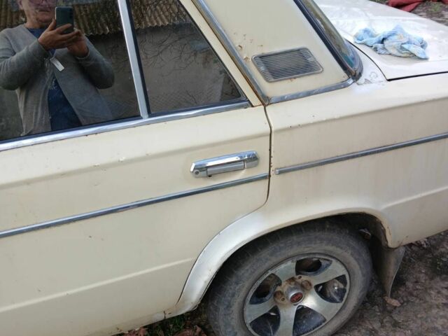 Бежевый ВАЗ 2103, объемом двигателя 0 л и пробегом 100 тыс. км за 350 $, фото 3 на Automoto.ua