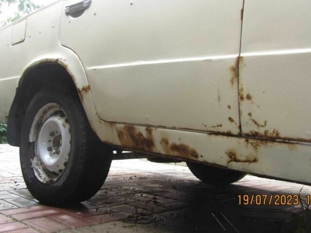 Бежевый ВАЗ 2103, объемом двигателя 1.5 л и пробегом 130 тыс. км за 237 $, фото 5 на Automoto.ua