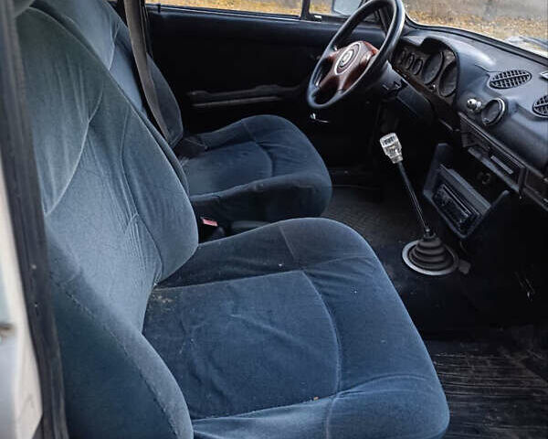 Бежевый ВАЗ 2103, объемом двигателя 1.45 л и пробегом 30 тыс. км за 700 $, фото 8 на Automoto.ua