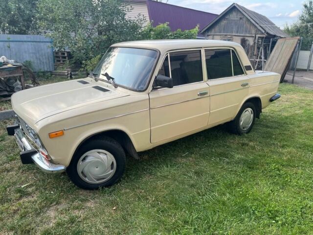 Бежевый ВАЗ 2103, объемом двигателя 1.5 л и пробегом 50 тыс. км за 900 $, фото 1 на Automoto.ua