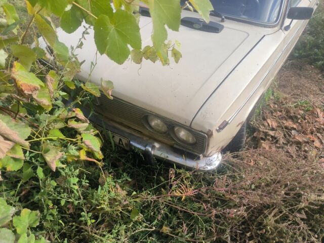 ВАЗ 2103 1988 у Харкові на Automoto.ua Бежевий ВАЗ 2103, об'ємом двигуна 1 л та пробігом 777 тис. км за 350 $, фото 4 на Automoto.ua