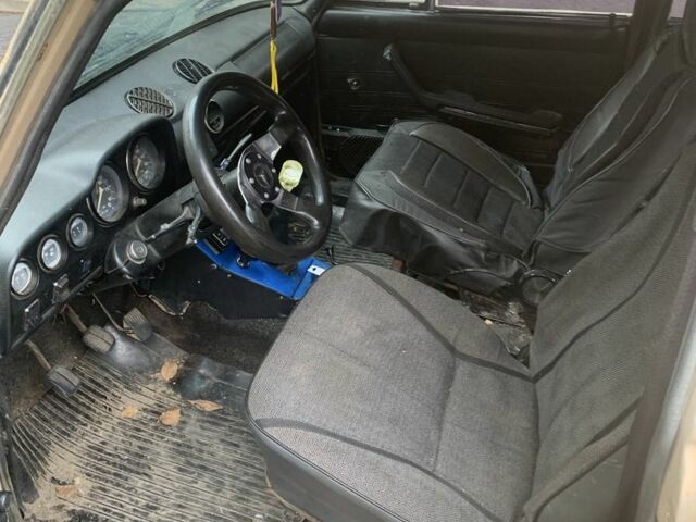 Бежевый ВАЗ 2103, объемом двигателя 0 л и пробегом 3 тыс. км за 428 $, фото 4 на Automoto.ua