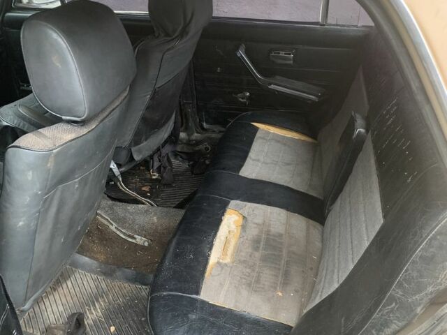 Бежевый ВАЗ 2103, объемом двигателя 0 л и пробегом 3 тыс. км за 428 $, фото 5 на Automoto.ua