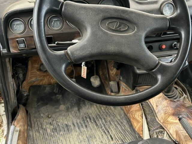 Бежевый ВАЗ 2103, объемом двигателя 1.5 л и пробегом 2 тыс. км за 337 $, фото 4 на Automoto.ua