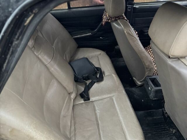 Черный ВАЗ 2103, объемом двигателя 1.3 л и пробегом 100 тыс. км за 596 $, фото 16 на Automoto.ua