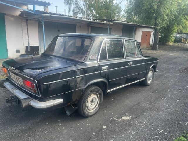 Черный ВАЗ 2103, объемом двигателя 0 л и пробегом 1000 тыс. км за 337 $, фото 1 на Automoto.ua