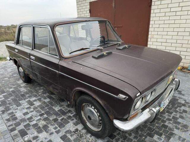 Коричневый ВАЗ 2103, объемом двигателя 1.5 л и пробегом 25 тыс. км за 286 $, фото 2 на Automoto.ua