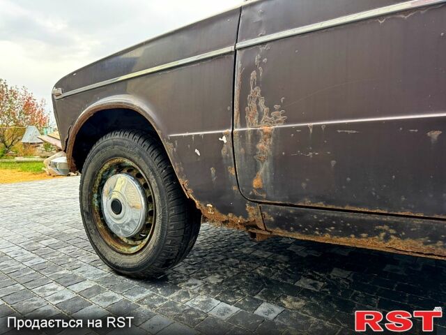 Коричневый ВАЗ 2103, объемом двигателя 1.5 л и пробегом 155 тыс. км за 310 $, фото 3 на Automoto.ua