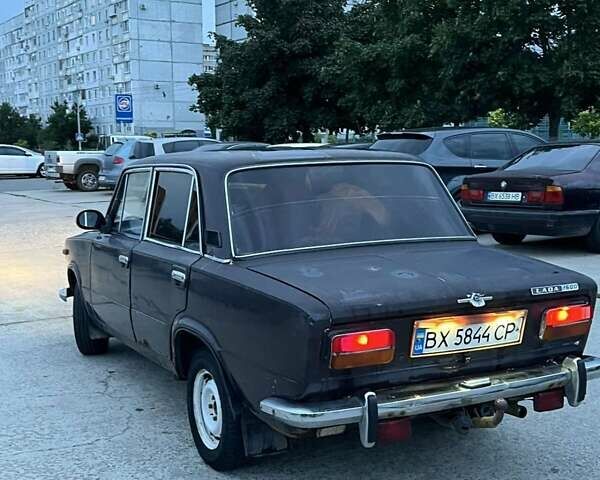 Коричневый ВАЗ 2103, объемом двигателя 1.5 л и пробегом 300 тыс. км за 650 $, фото 6 на Automoto.ua
