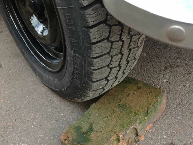 Коричневый ВАЗ 2103, объемом двигателя 1.5 л и пробегом 200 тыс. км за 550 $, фото 5 на Automoto.ua