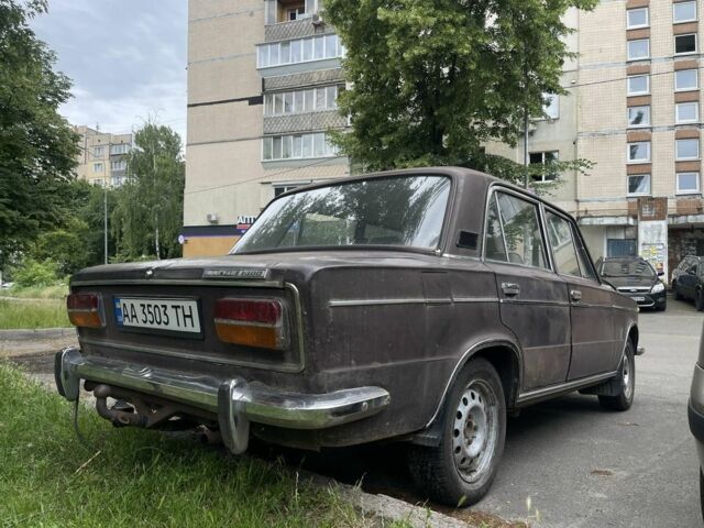 Коричневый ВАЗ 2103, объемом двигателя 1.5 л и пробегом 300 тыс. км за 849 $, фото 4 на Automoto.ua