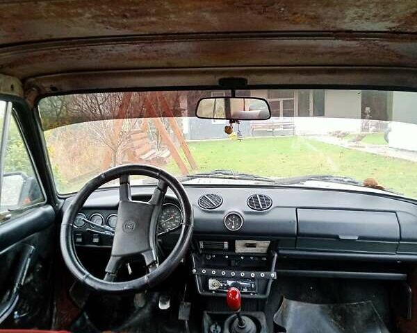 Коричневый ВАЗ 2103, объемом двигателя 1.5 л и пробегом 100 тыс. км за 450 $, фото 10 на Automoto.ua