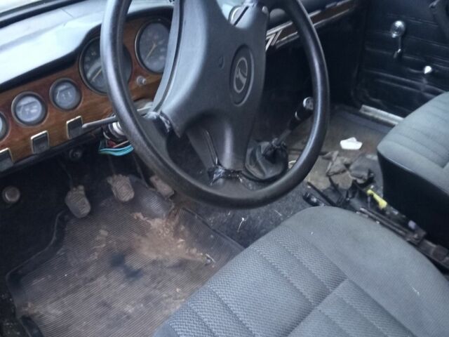 Коричневий ВАЗ 2103, об'ємом двигуна 1.5 л та пробігом 70 тис. км за 190 $, фото 5 на Automoto.ua