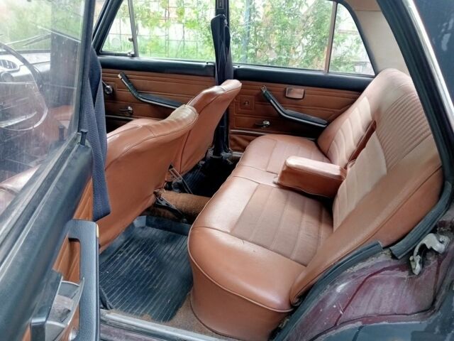 Коричневый ВАЗ 2103, объемом двигателя 0 л и пробегом 285 тыс. км за 450 $, фото 8 на Automoto.ua