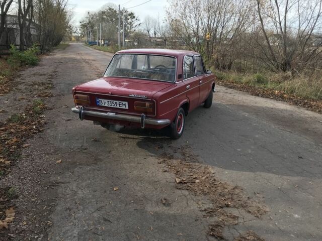 Красный ВАЗ 2103, объемом двигателя 0 л и пробегом 3 тыс. км за 514 $, фото 3 на Automoto.ua