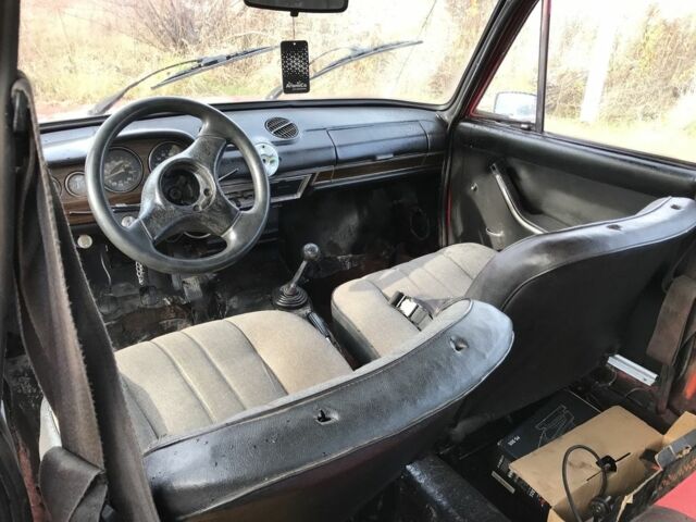 Красный ВАЗ 2103, объемом двигателя 0 л и пробегом 3 тыс. км за 514 $, фото 7 на Automoto.ua