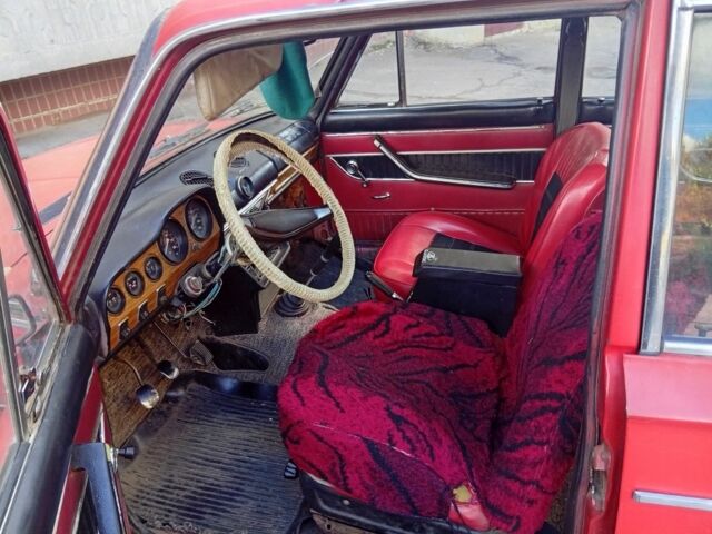 Красный ВАЗ 2103, объемом двигателя 0 л и пробегом 1000 тыс. км за 554 $, фото 6 на Automoto.ua