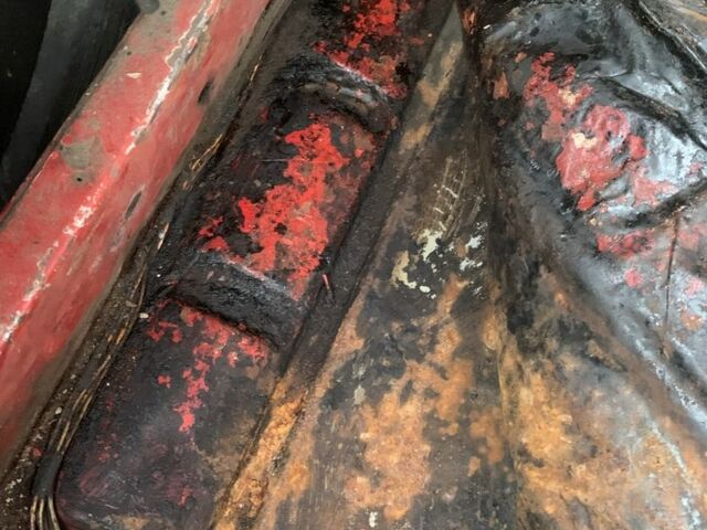 Червоний ВАЗ 2103, об'ємом двигуна 1.5 л та пробігом 53 тис. км за 600 $, фото 14 на Automoto.ua