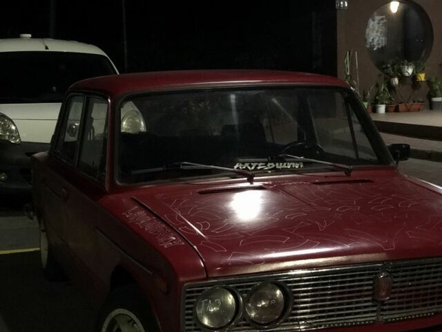 Красный ВАЗ 2103, объемом двигателя 1.5 л и пробегом 456 тыс. км за 700 $, фото 5 на Automoto.ua