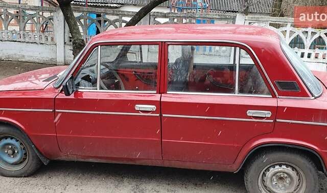 Червоний ВАЗ 2103, об'ємом двигуна 1.5 л та пробігом 150 тис. км за 1086 $, фото 1 на Automoto.ua